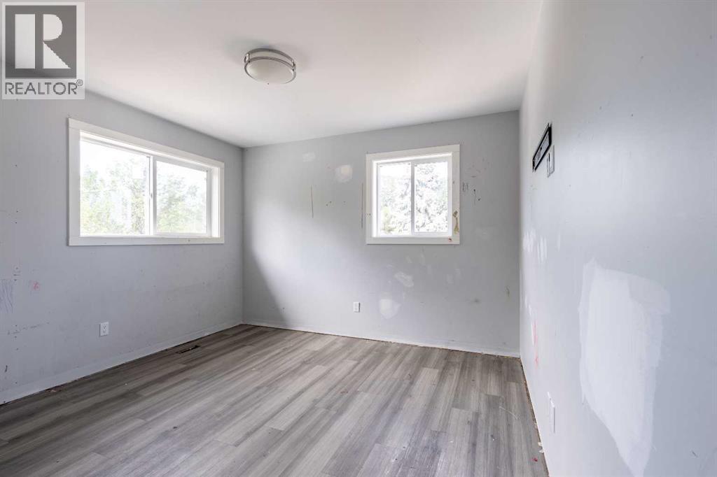 444 20 Street N - 25