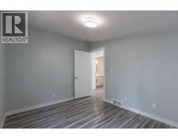 444 20 Street N - photo 17