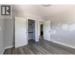 444 20 Street N - photo 24