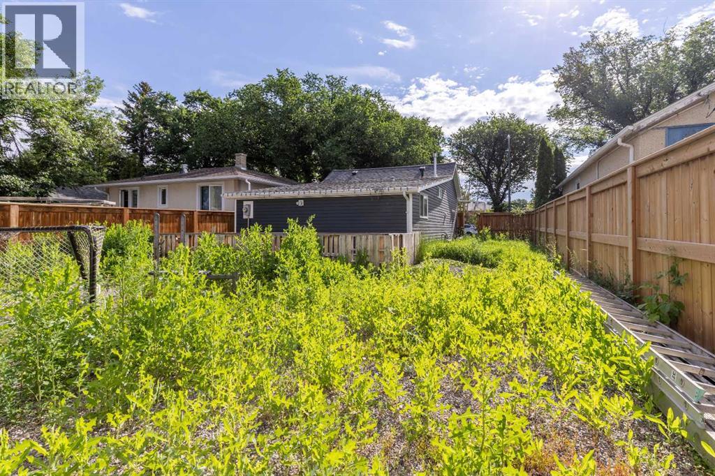 444 20 Street N - 33
