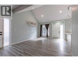 444 20 Street N - photo 6