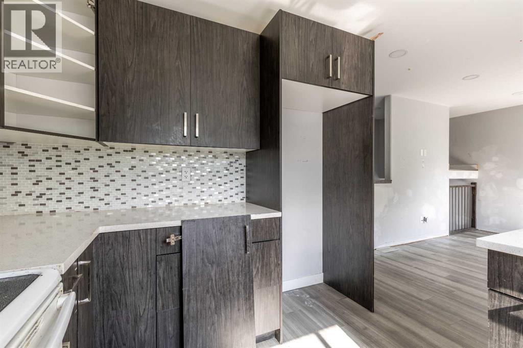444 20 Street N - 21