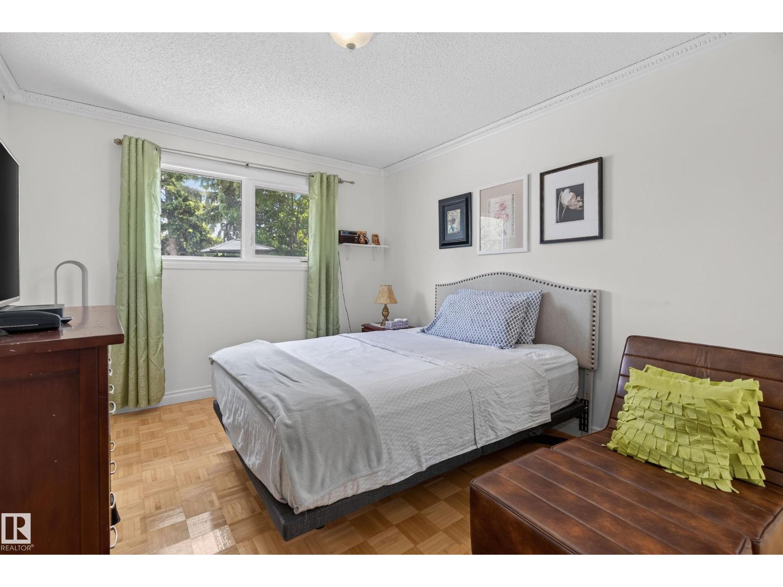 18509 92A AV NW - 17