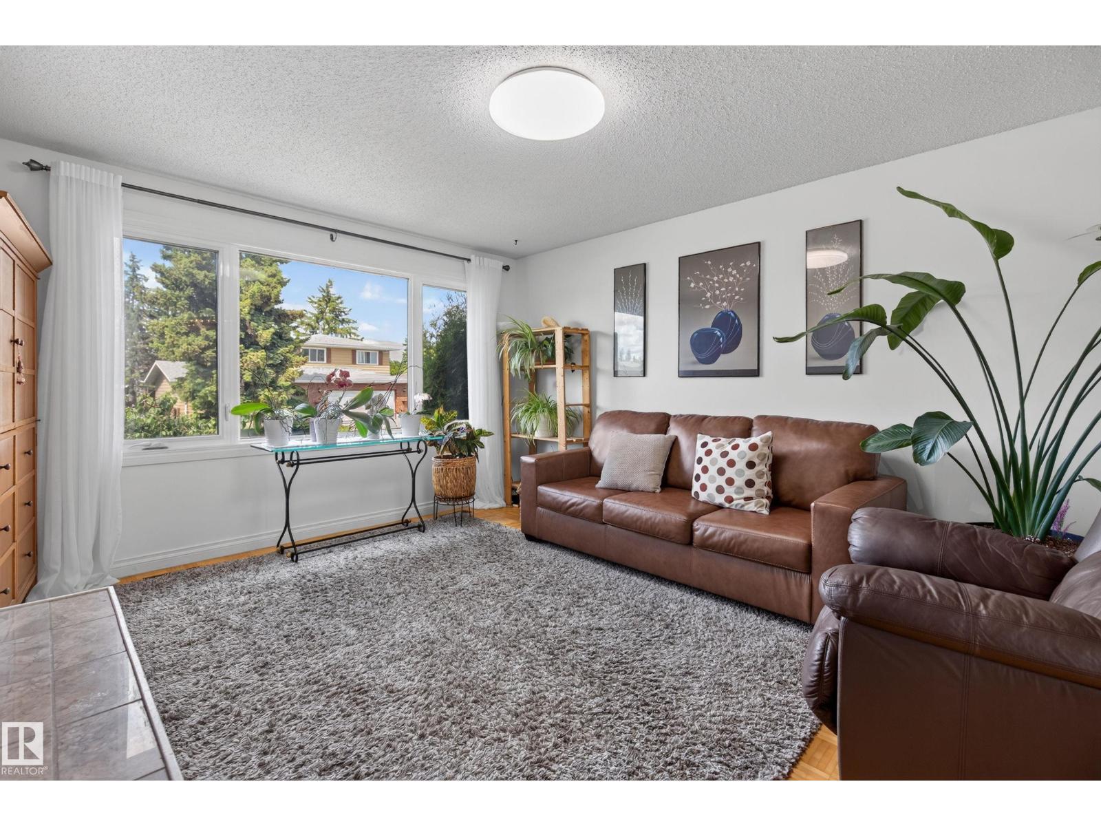 18509 92A AV NW - 3