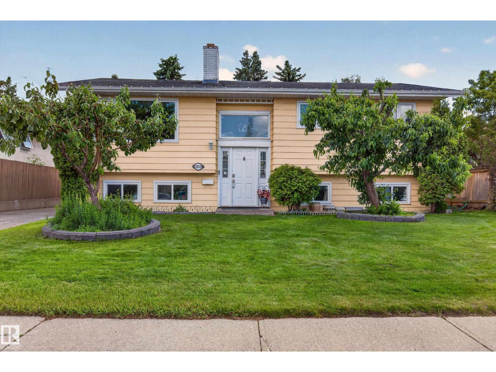18509 92A AV NW - 1
