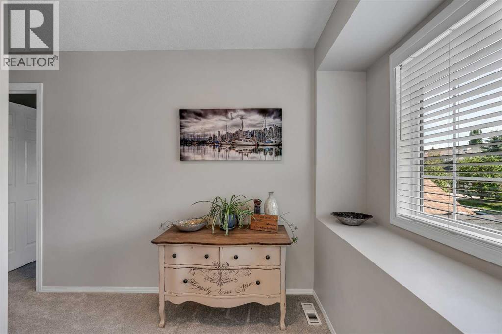 480 Douglas Glen Point SE — photo 16