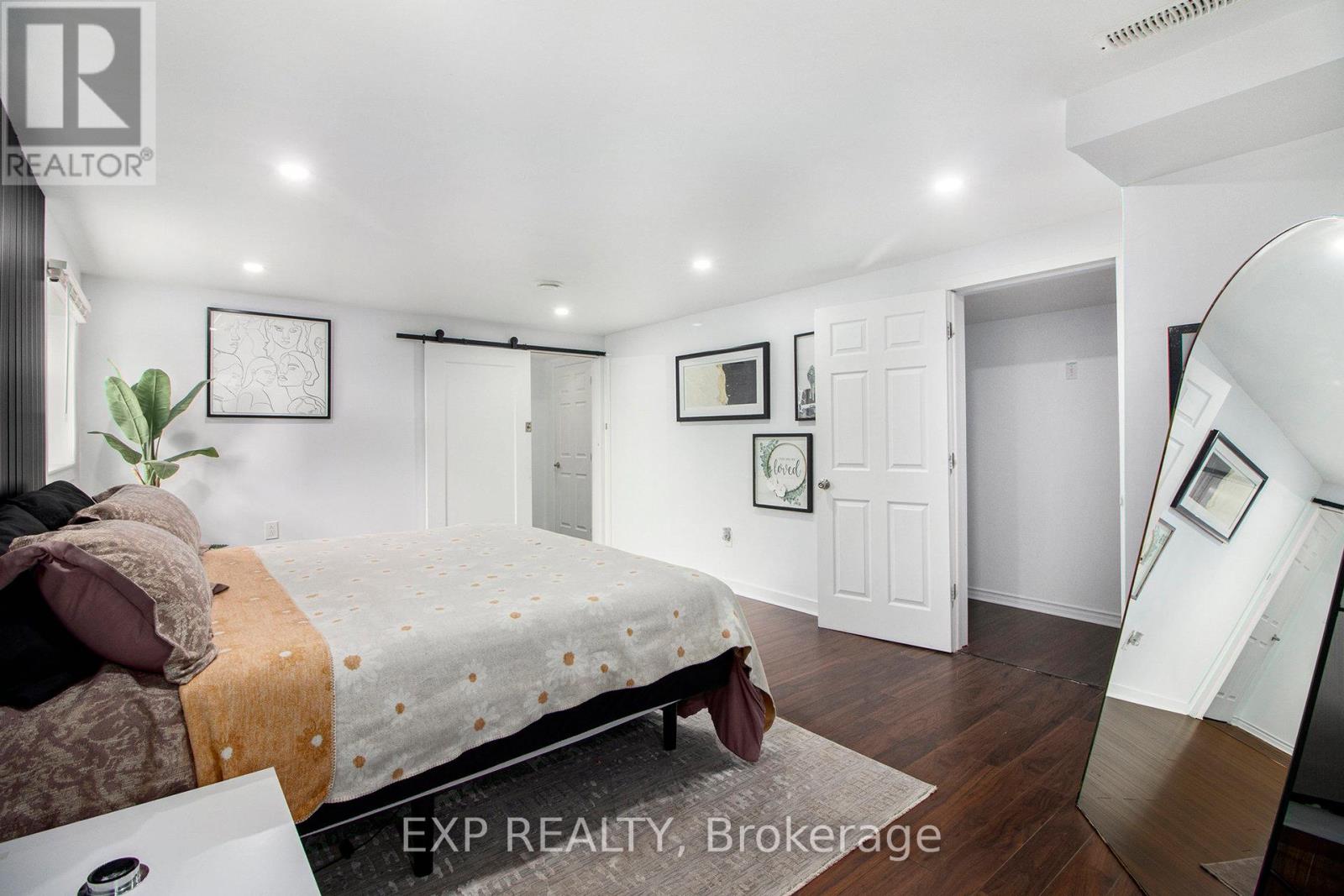 234 SANDRA CRESCENT - 15