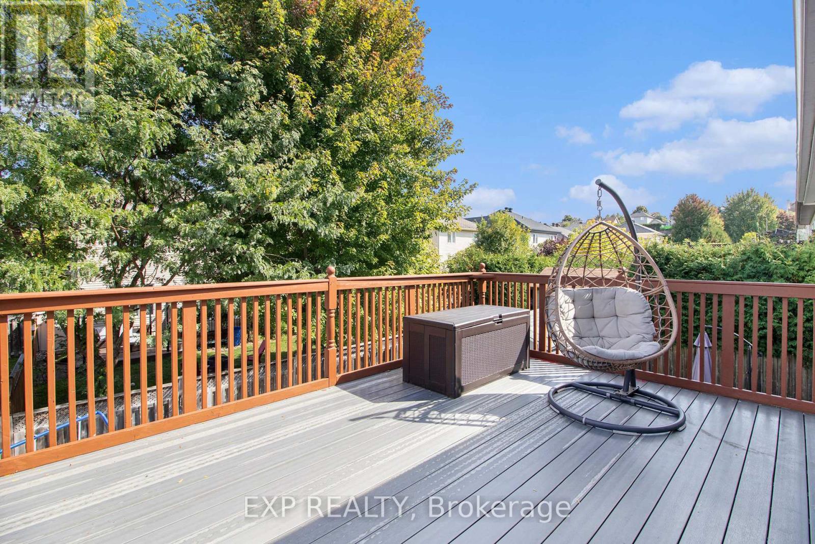 234 SANDRA CRESCENT - 32