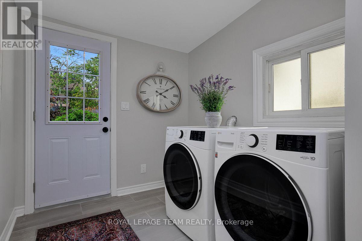191 CATHCART STREET, Ottawa. Luxury613. By Peter Sagos - Image 16
