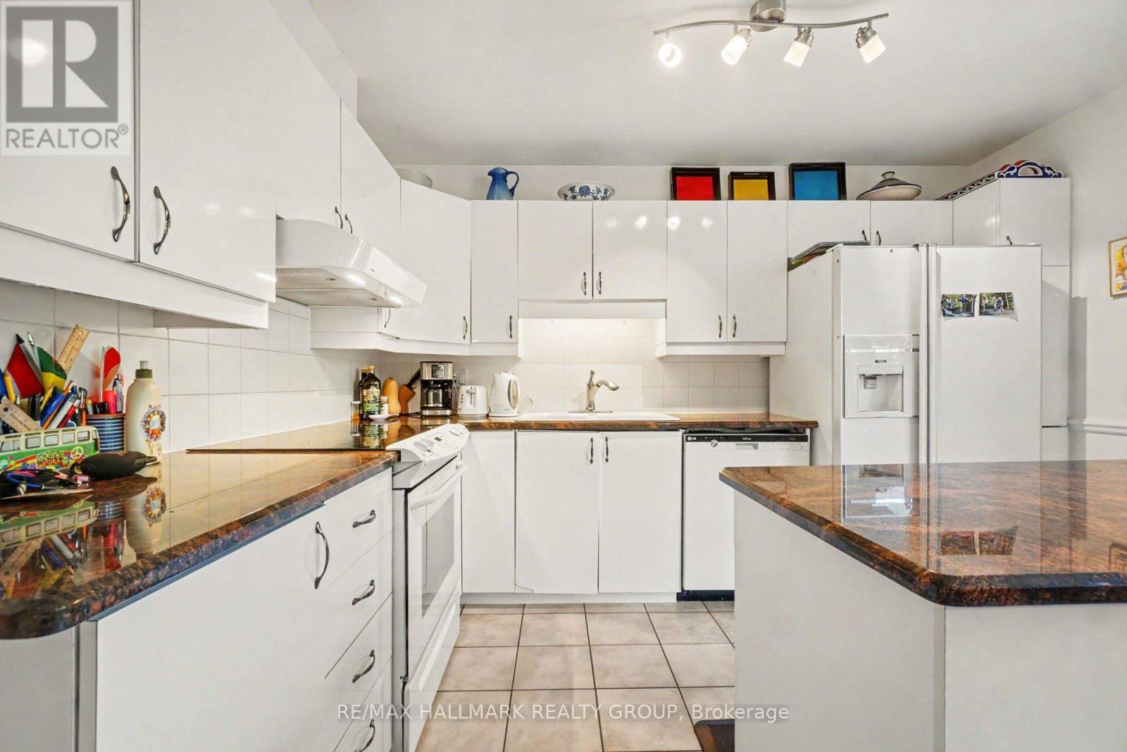 48 DUNBARTON COURT, Ottawa. Luxury613. By Peter Sagos - Image 13