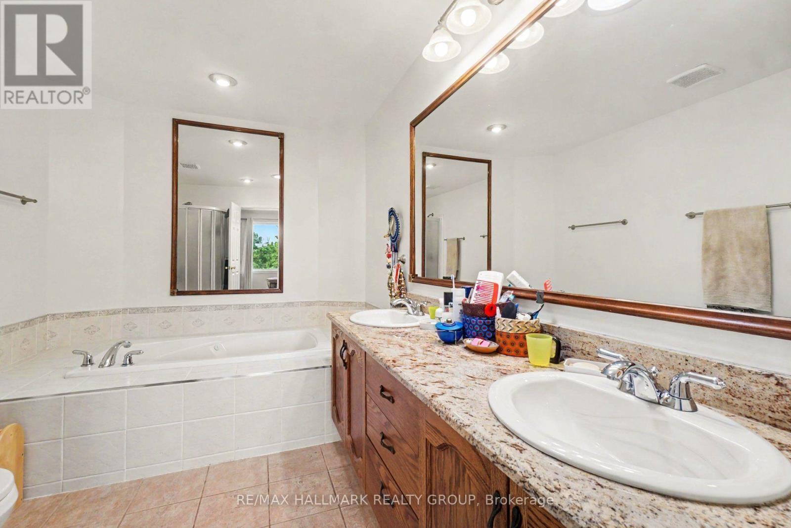 48 DUNBARTON COURT, Ottawa. Luxury613. By Peter Sagos - Image 22