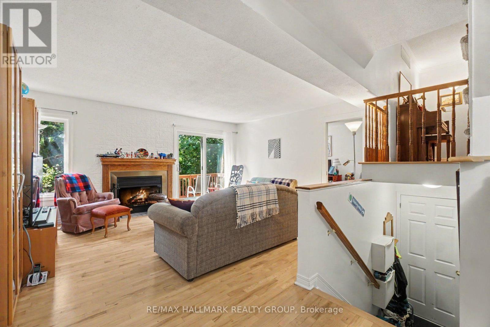 48 DUNBARTON COURT, Ottawa. Luxury613. By Peter Sagos - Image 7