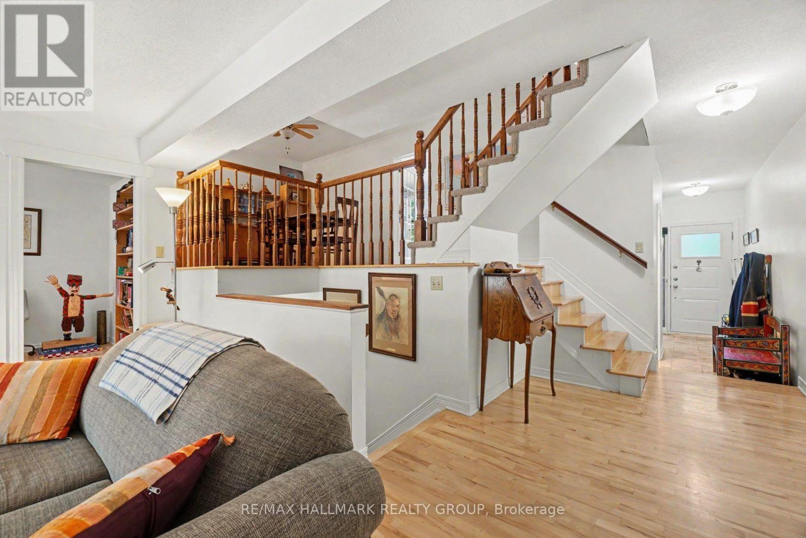 48 DUNBARTON COURT, Ottawa. Luxury613. By Peter Sagos - Image 9
