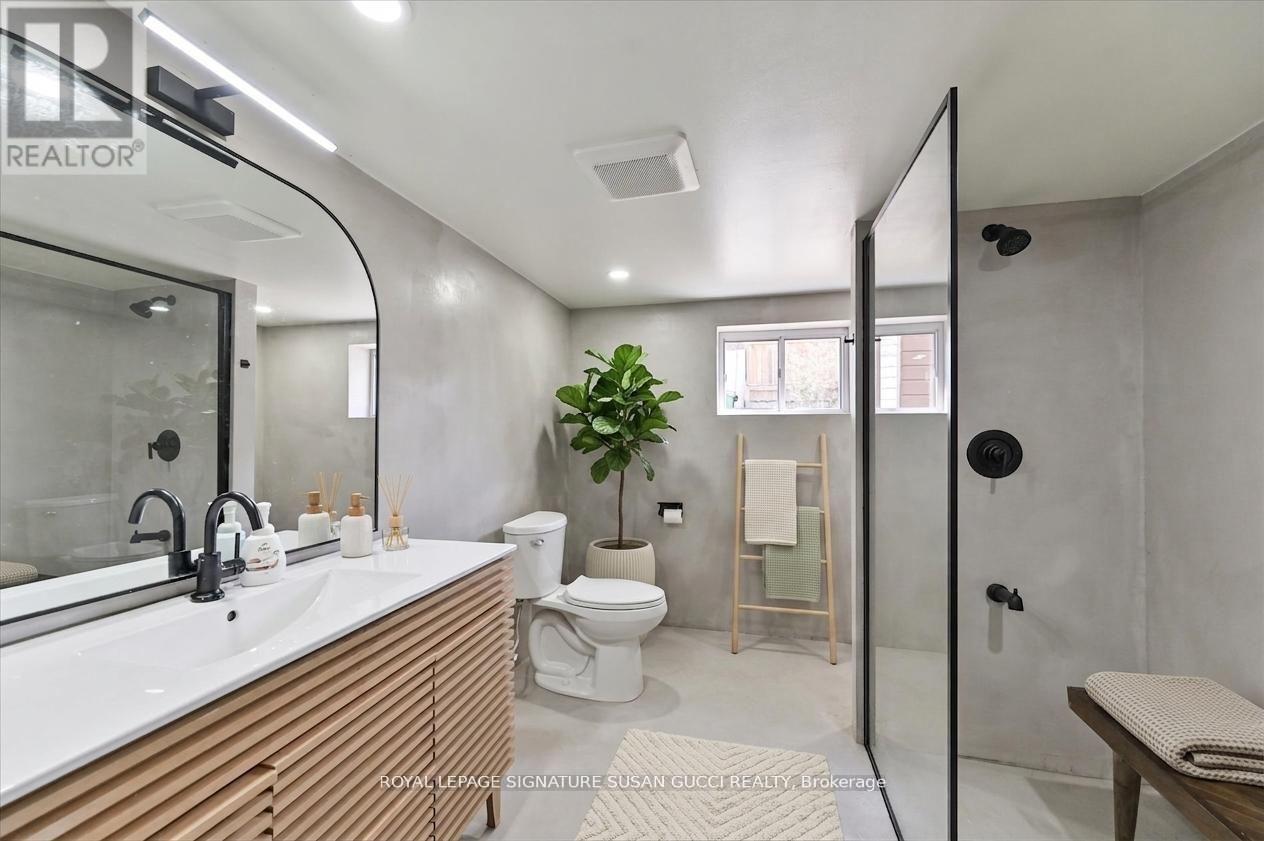 669 GREENWOOD AVENUE - 23