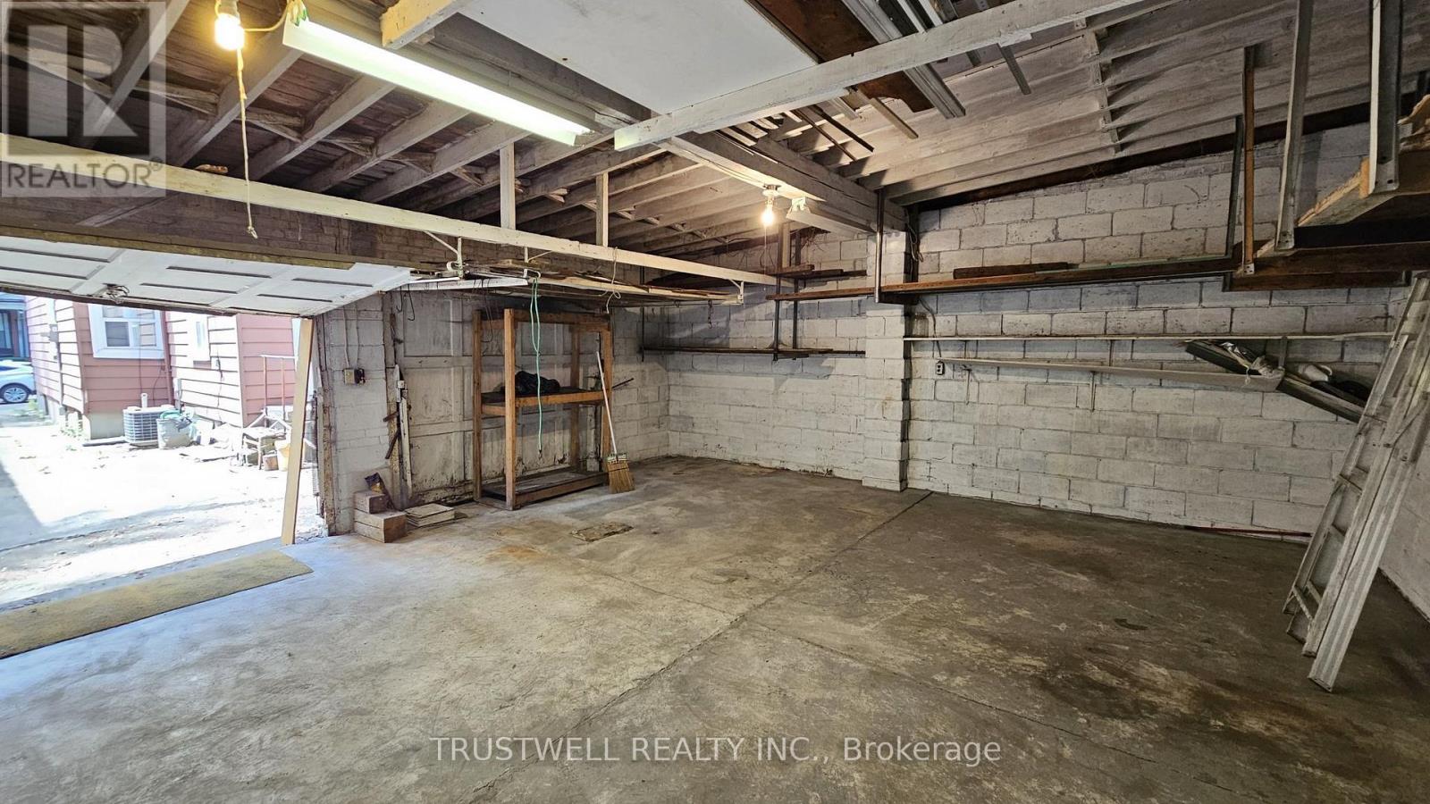 173 HAMILTON STREET - 30