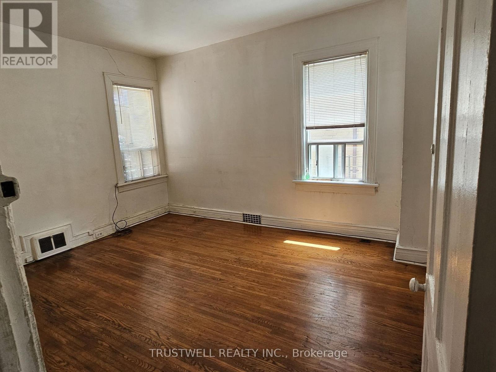 173 HAMILTON STREET - 6