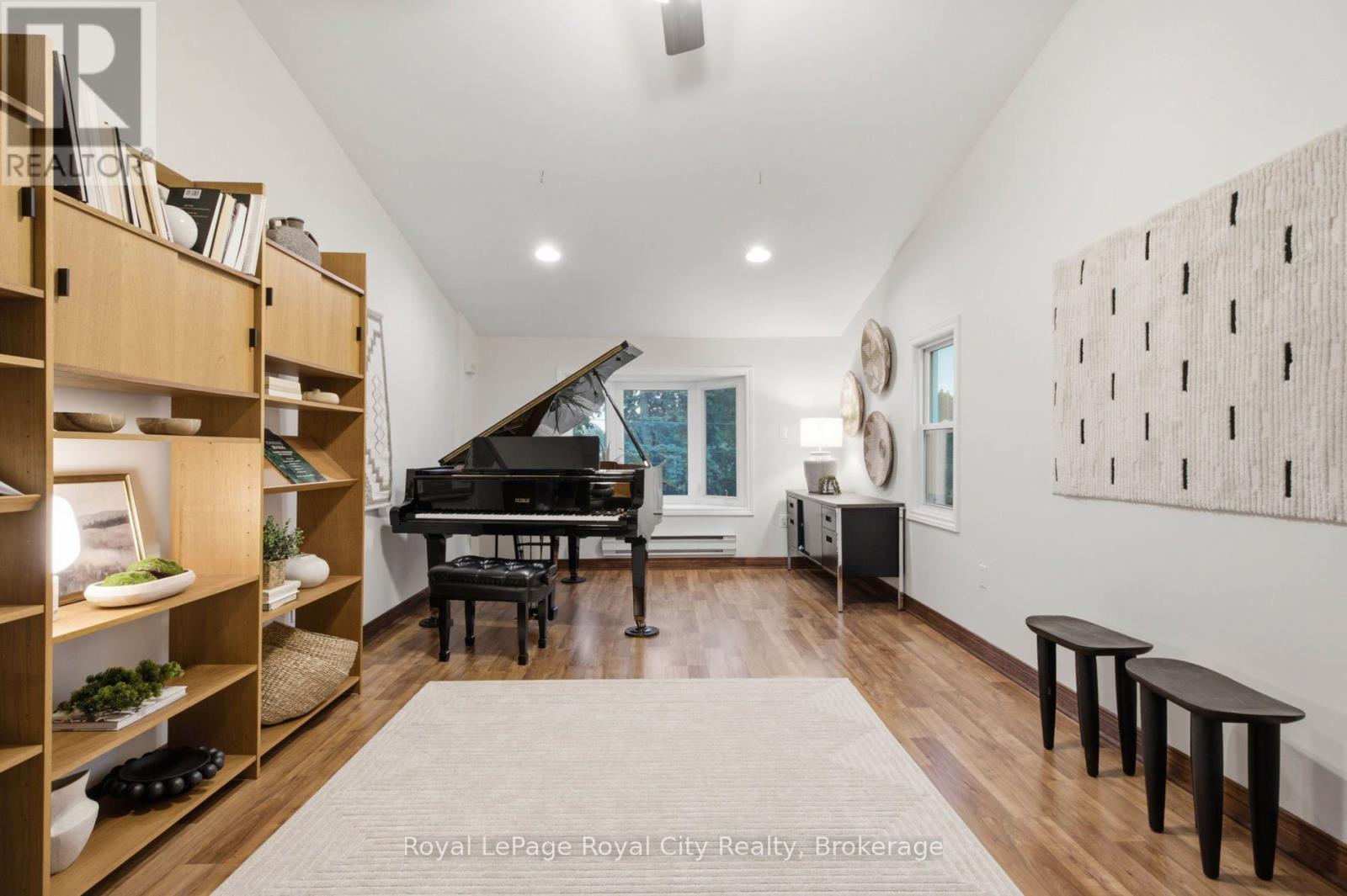 116 EMMA STREET - 17