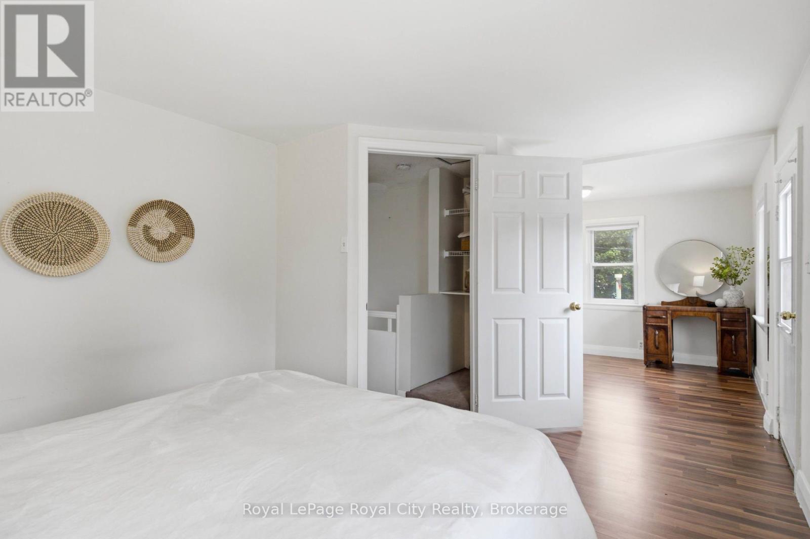 116 EMMA STREET - 22