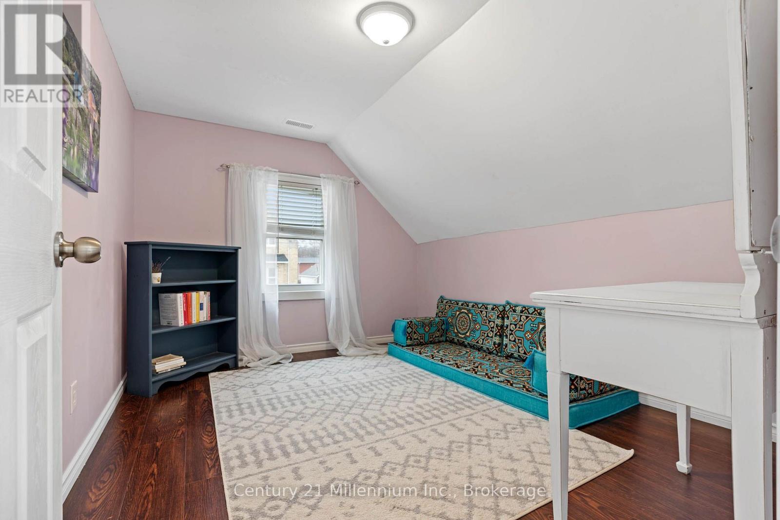 251 WILLIAM STREET - 20