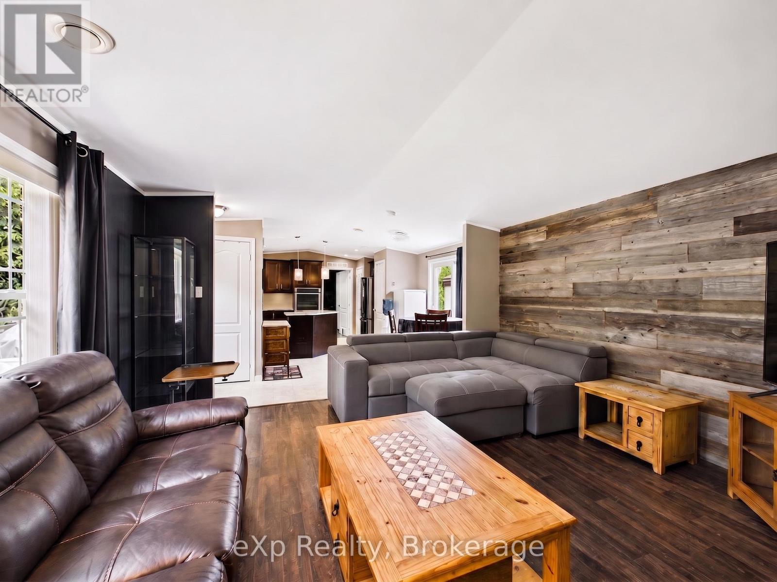 32 MAPLE GROVE VILLAGE ROAD - 5
