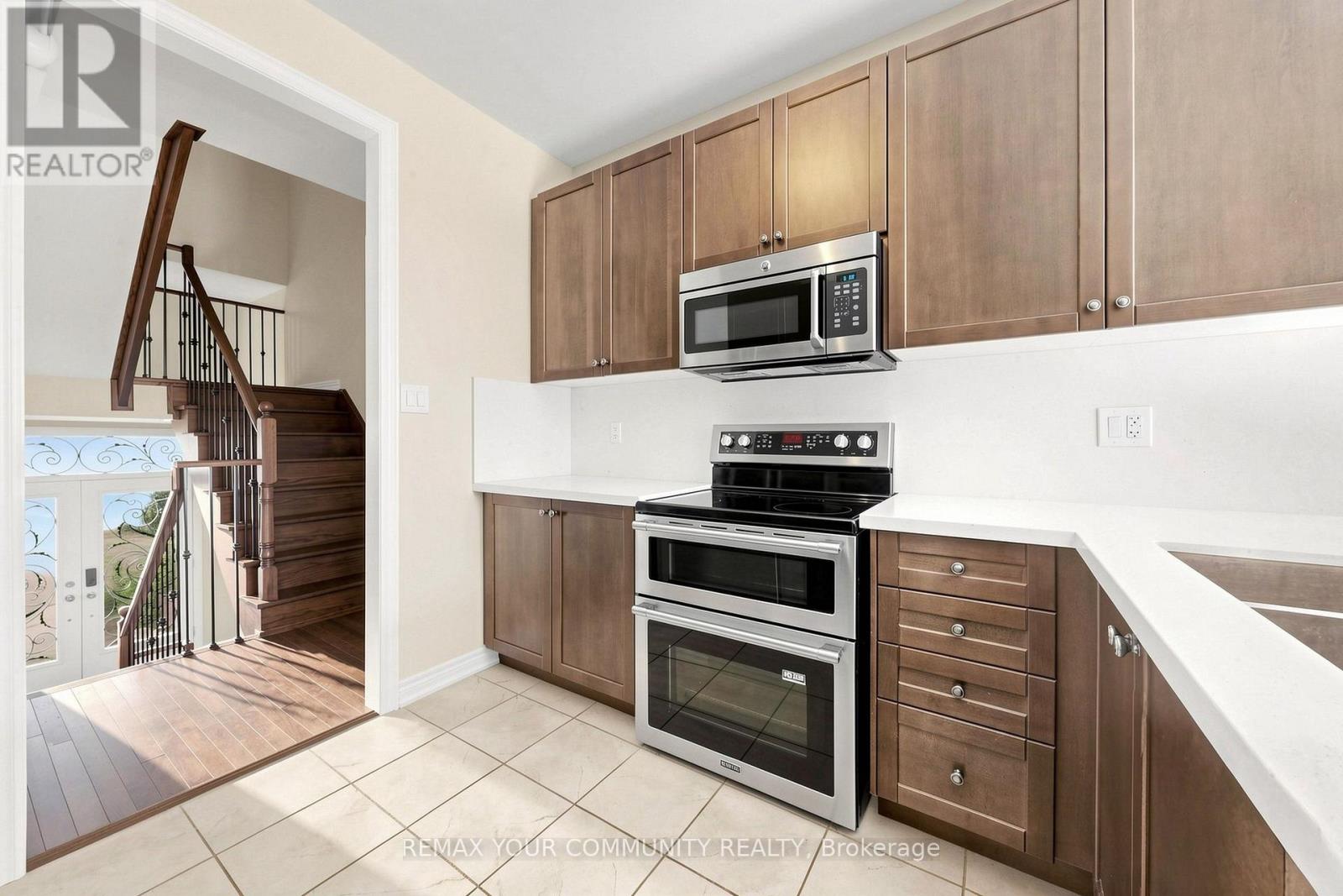 21 PRINCESS CHARLOTTE AVENUE - 16