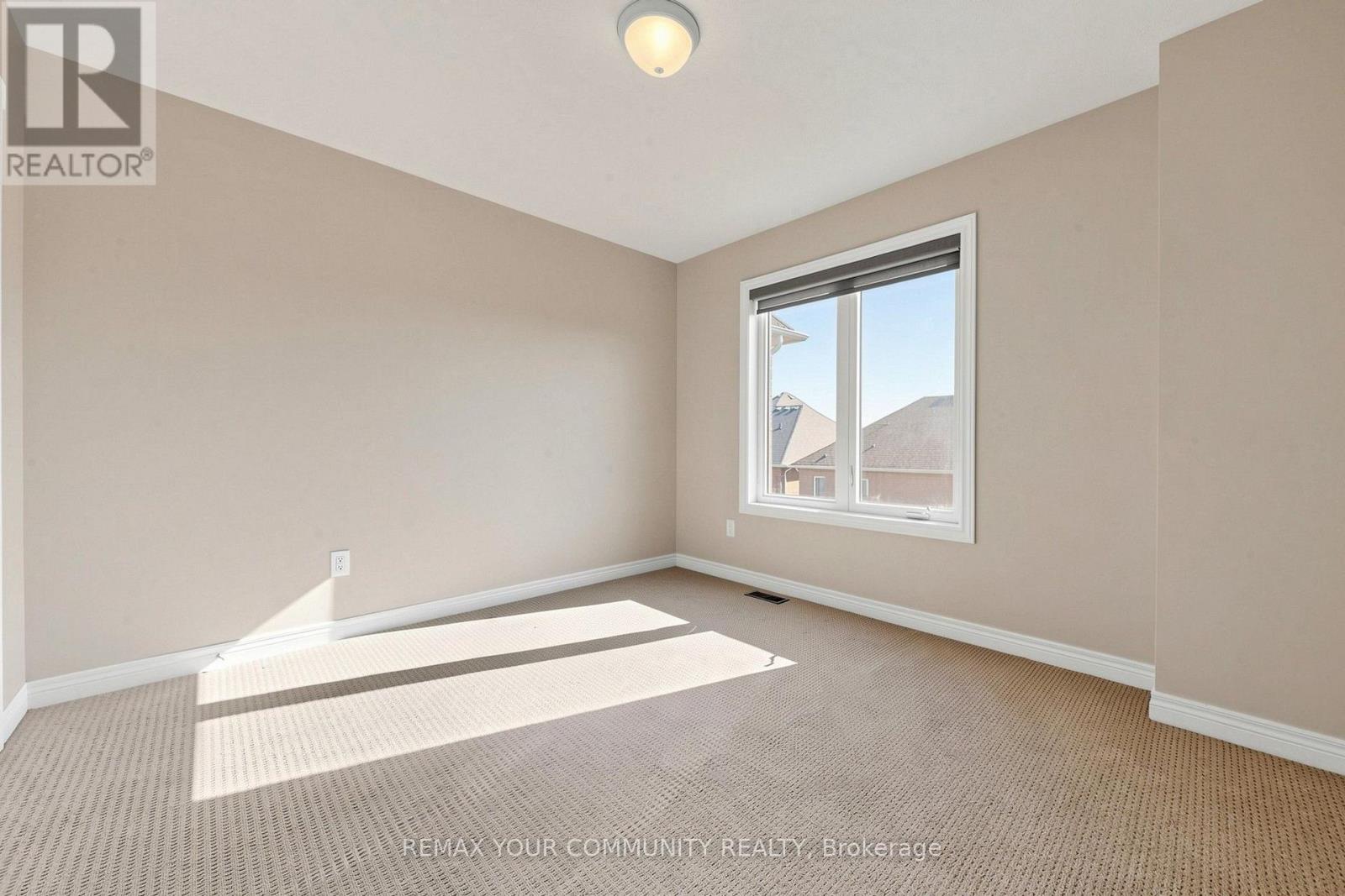 21 PRINCESS CHARLOTTE AVENUE - 37
