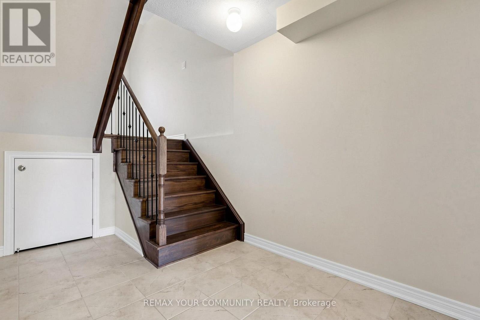 21 PRINCESS CHARLOTTE AVENUE - 41