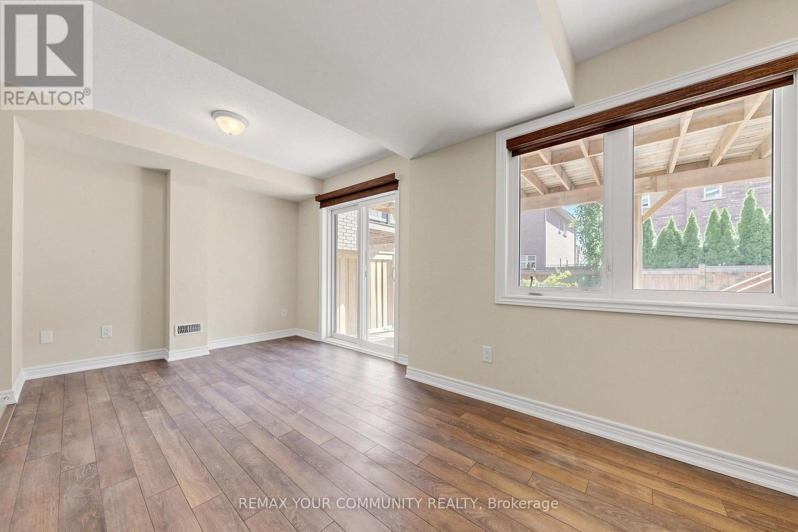 21 PRINCESS CHARLOTTE AVENUE - 43
