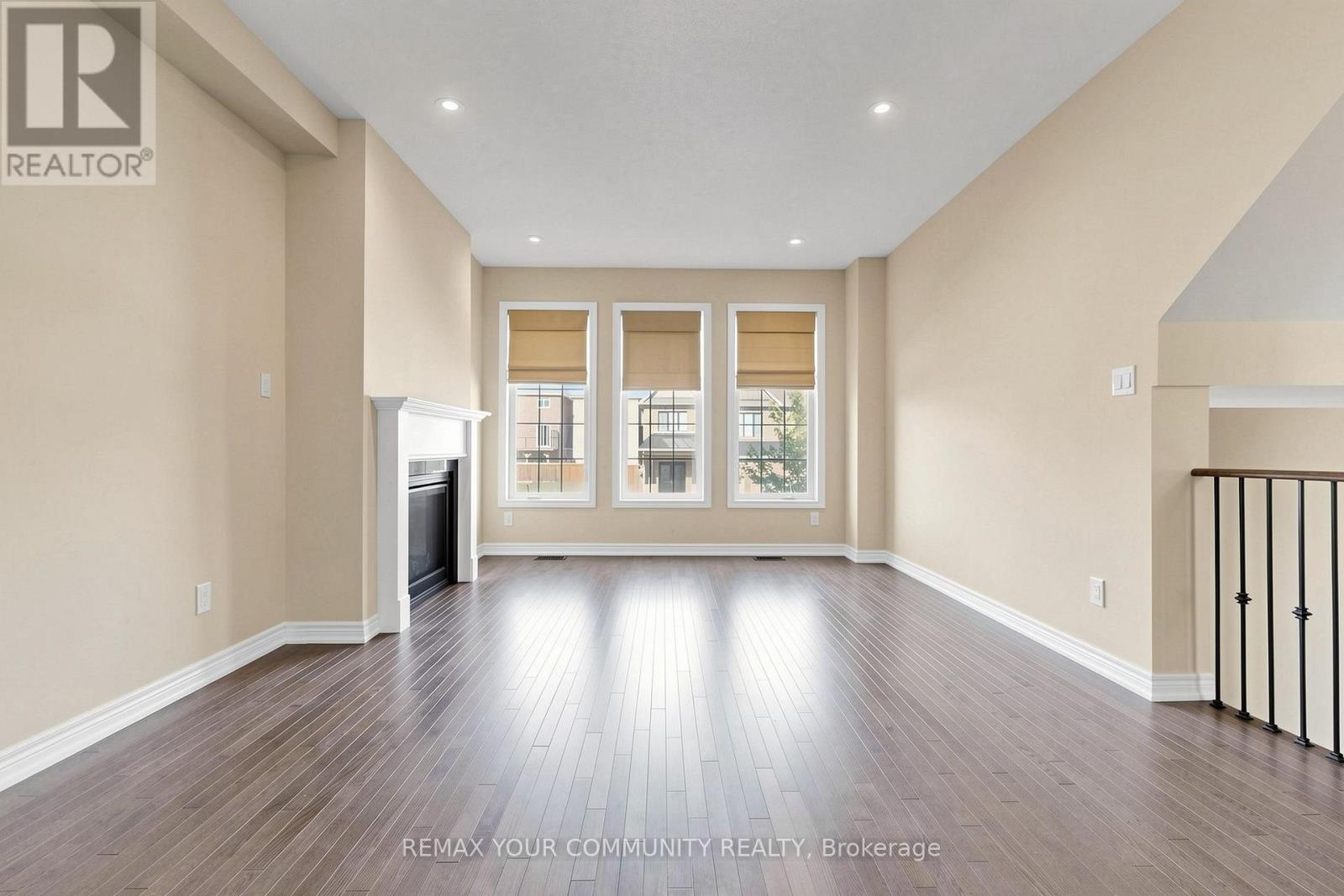 21 PRINCESS CHARLOTTE AVENUE - 7