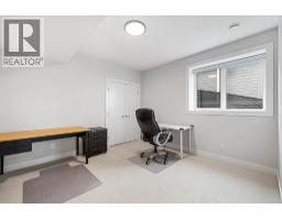 1940 Foxtail Terrace, Kelowna, BC V1P1T9 Photo 28