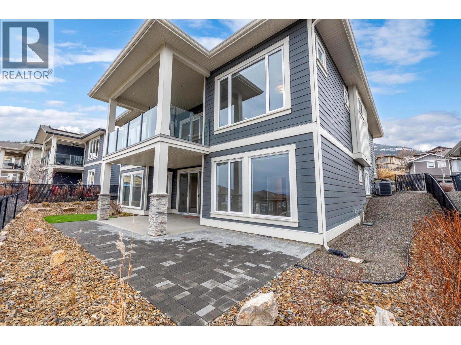 1940 Foxtail Terrace - 37