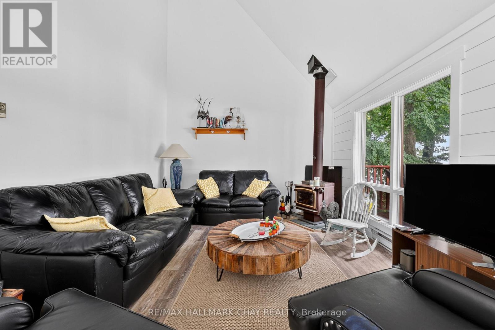 176 FARLAIN LAKE ROAD E - 21