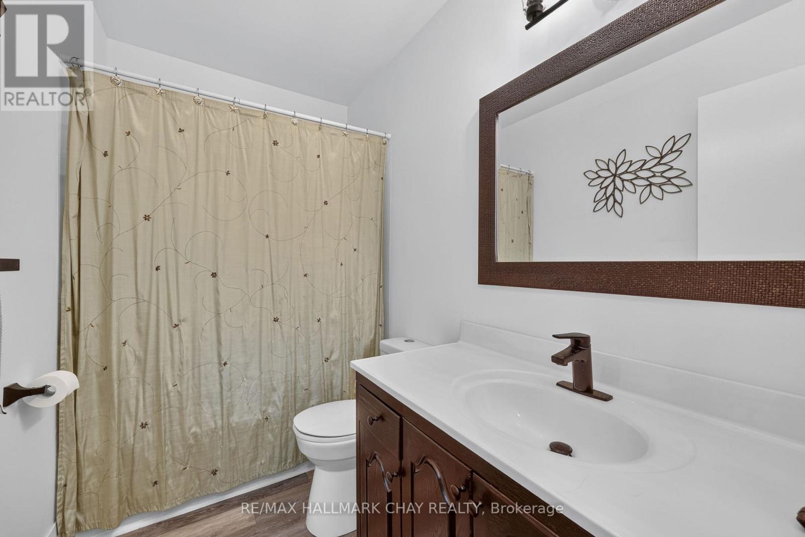 176 FARLAIN LAKE ROAD E - 30