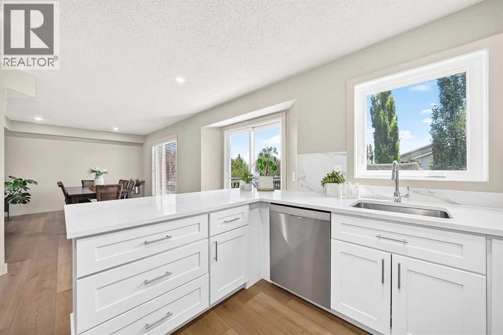 21 Shawbrooke Bay SW — photo 10
