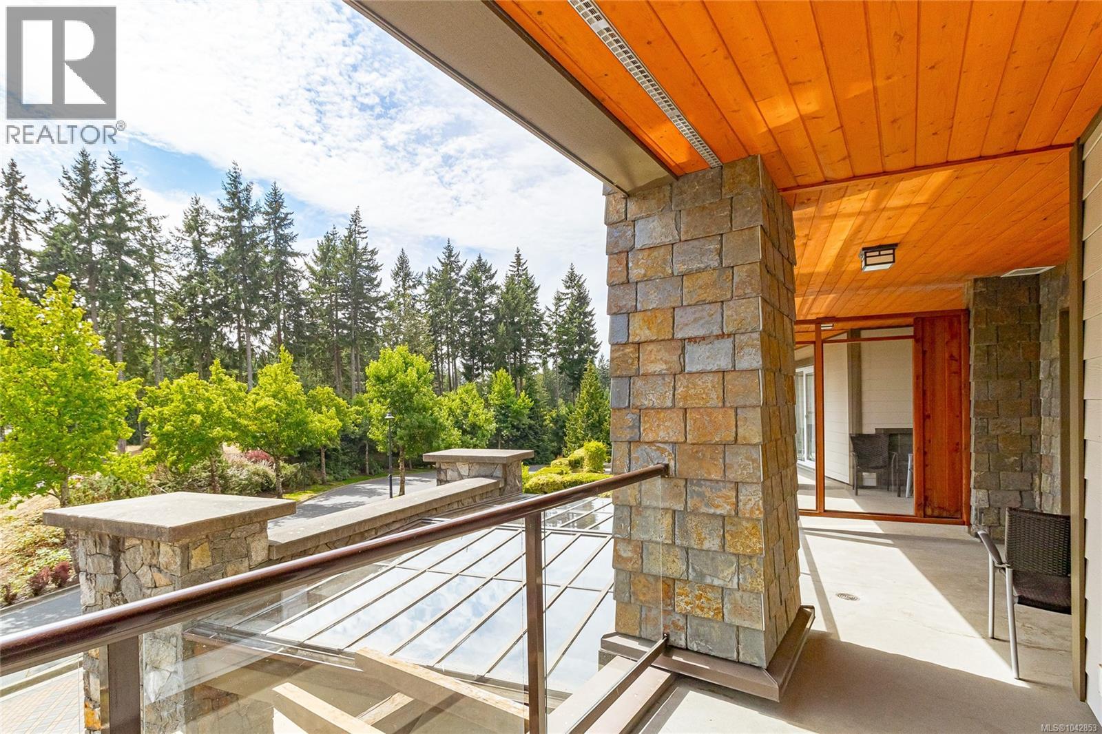 #210 B&C 1376 Lynburne Pl - 21