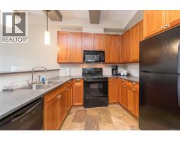 210 B&c 1376 Lynburne Pl, Langford, BC V8S3J6 Photo 12