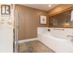 210 B&c 1376 Lynburne Pl, Langford, BC V8S3J6 Photo 17