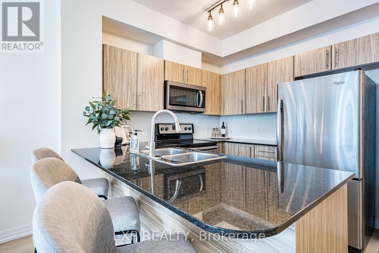#1701 3515 KARIYA DRIVE - Image 14
