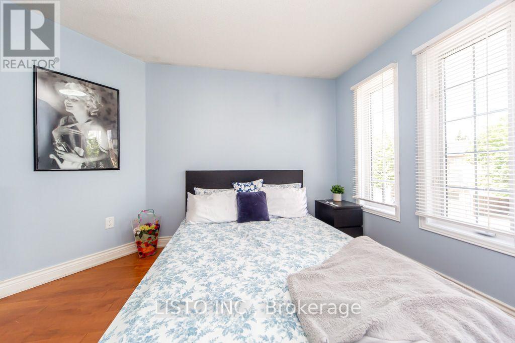 #46 7115 REXWOOD ROAD - 30