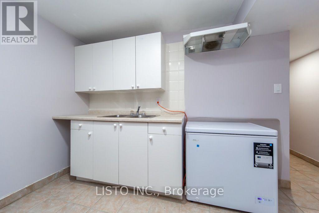 #46 7115 REXWOOD ROAD - 40
