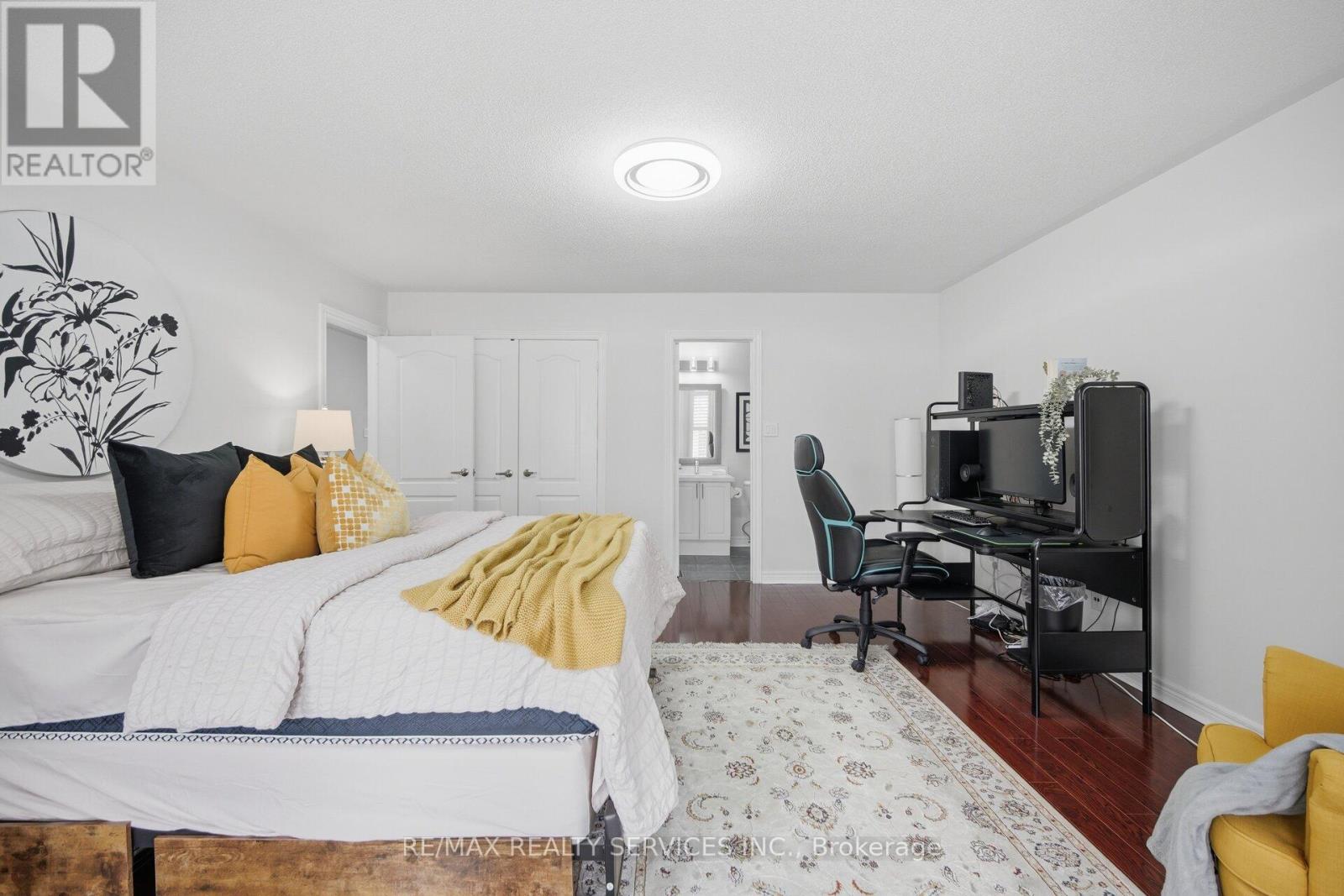 17 PEFFERLAW CIRCLE - 23