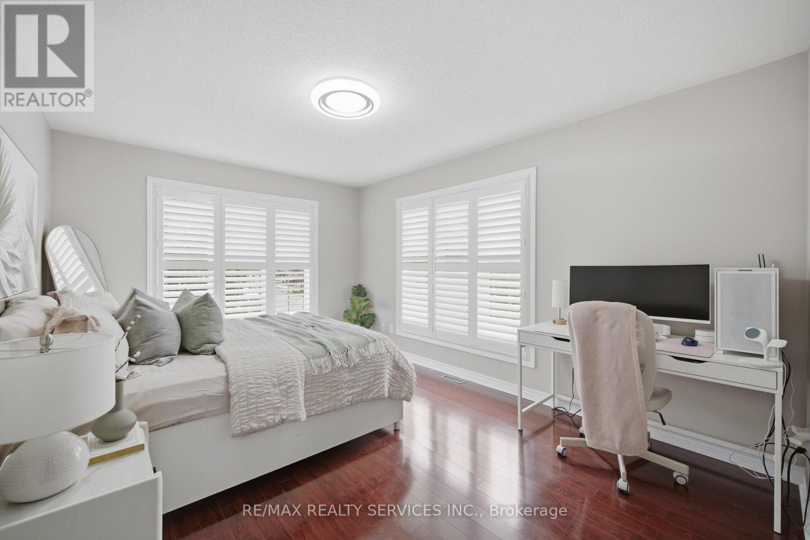 17 PEFFERLAW CIRCLE - 25