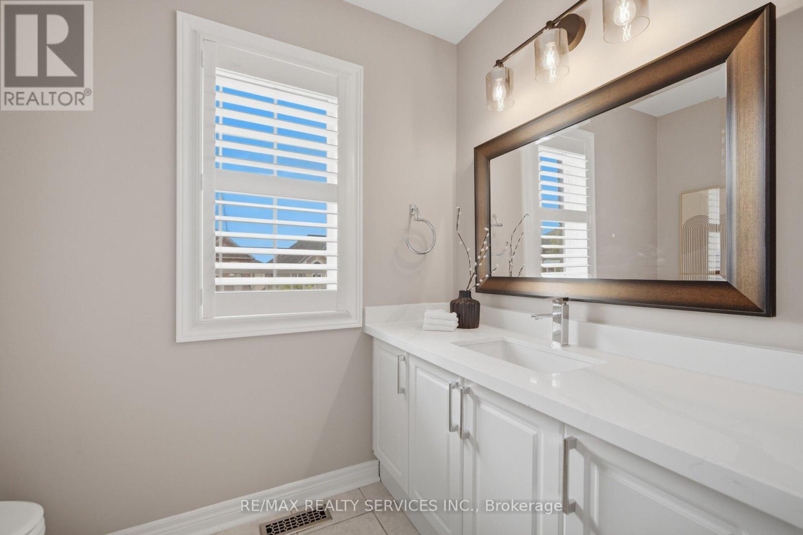 17 PEFFERLAW CIRCLE - 29