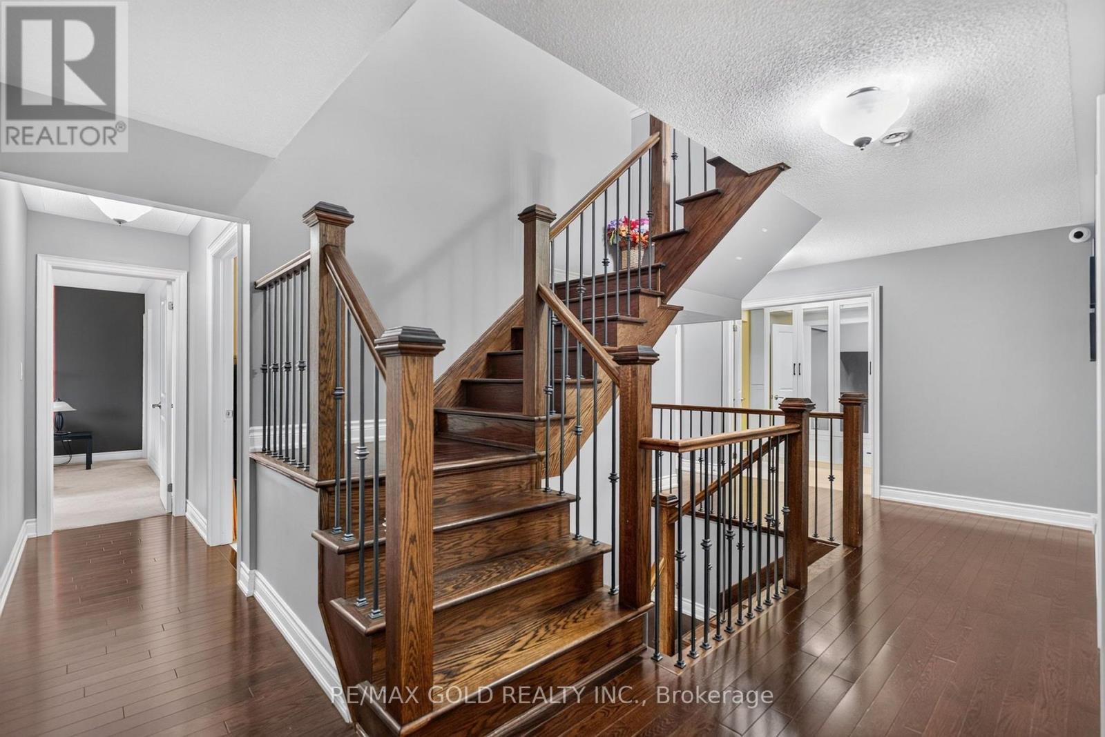 6 AYRSHIRE COURT - Image 30