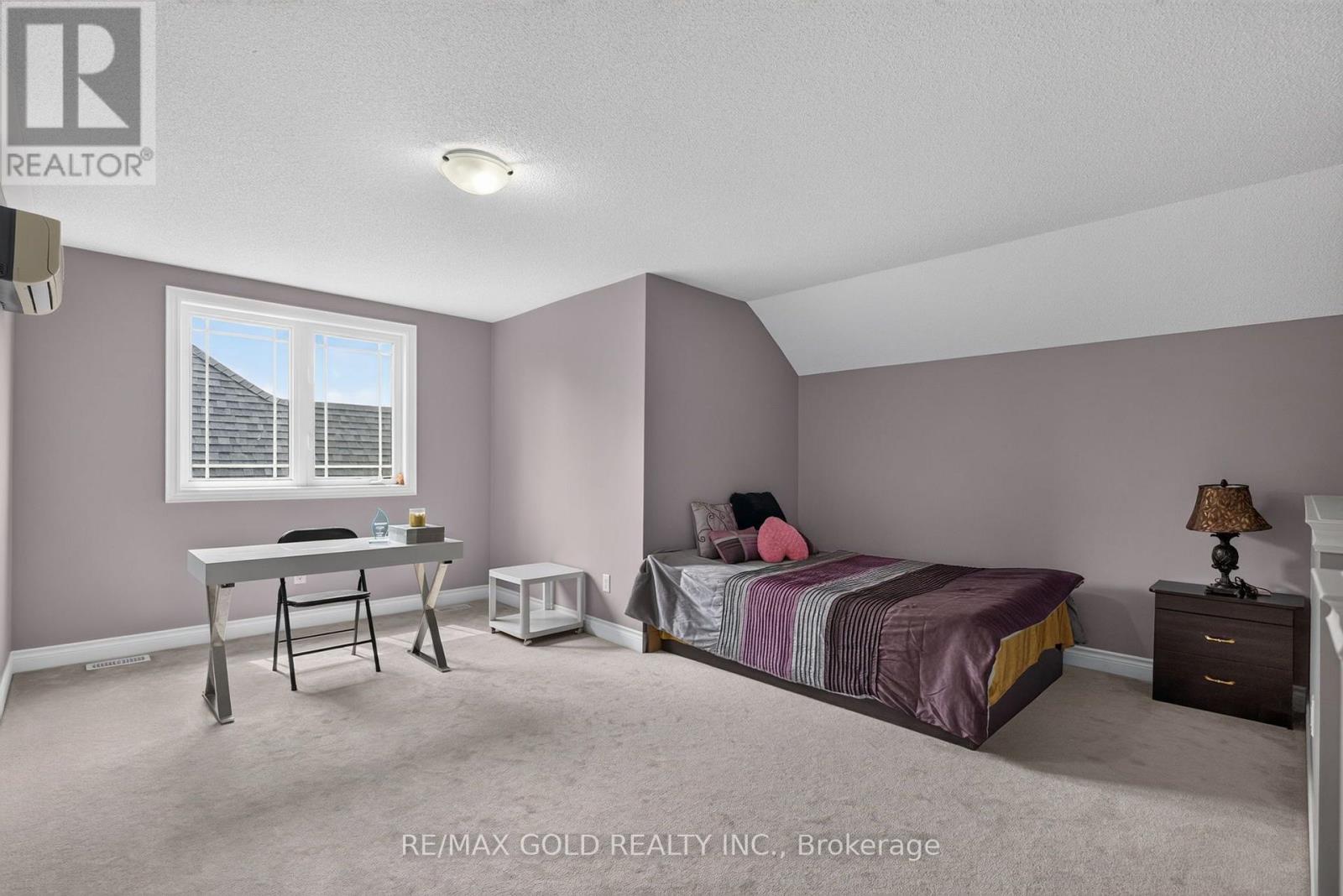 6 AYRSHIRE COURT - Image 32