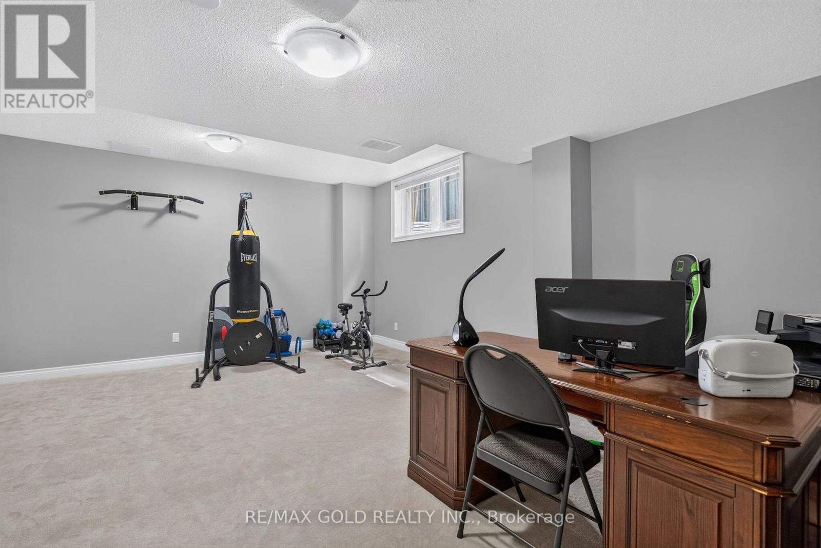 6 AYRSHIRE COURT - Image 37