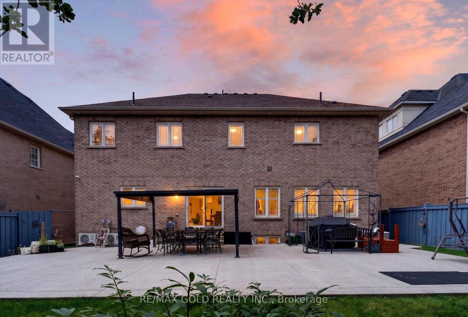 6 AYRSHIRE COURT - Image 47