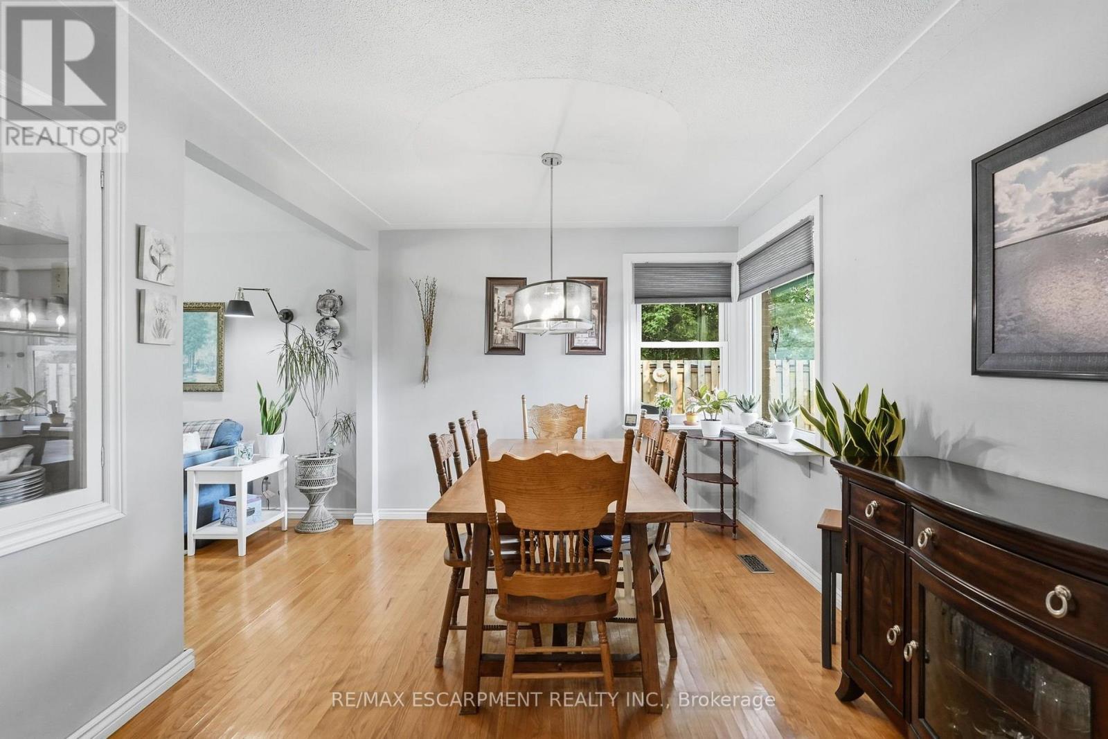 204 MAIN STREET E - 15
