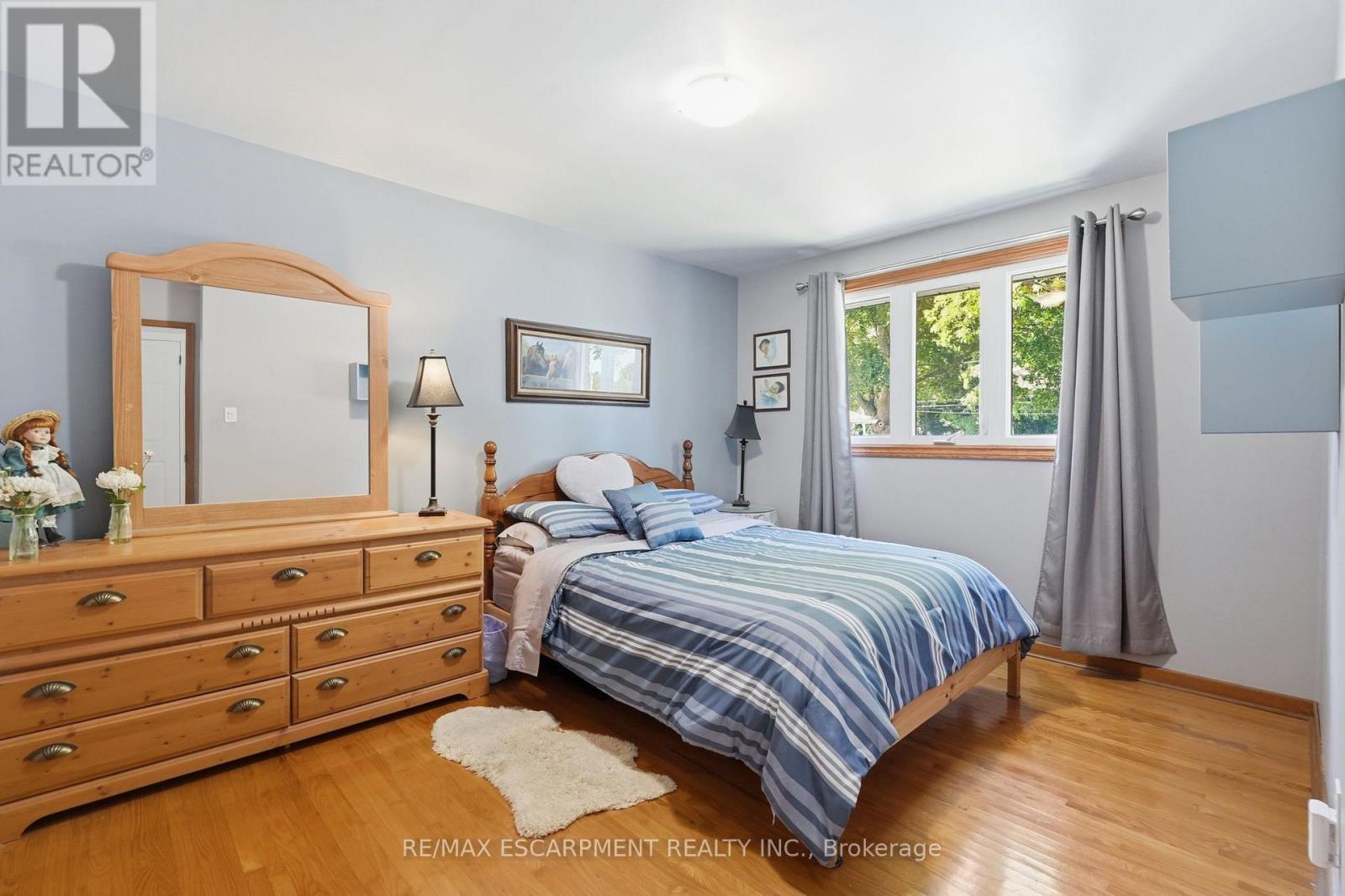 204 MAIN STREET E - 20