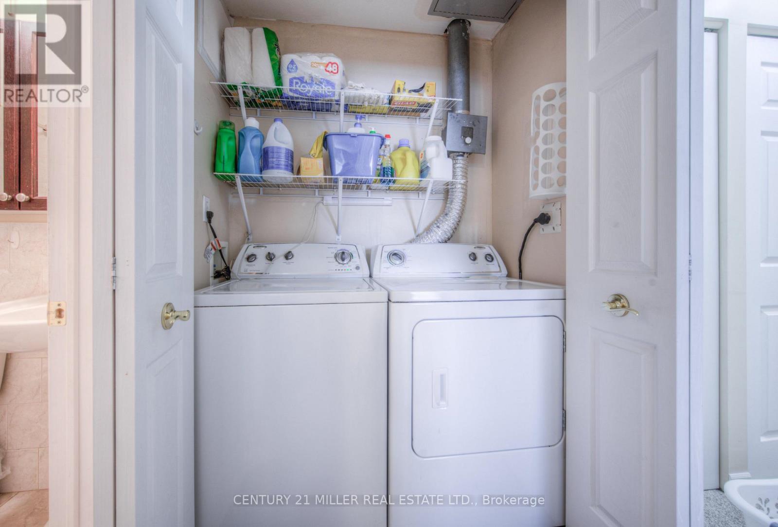 #110 793 COLBORNE STREET E - 21